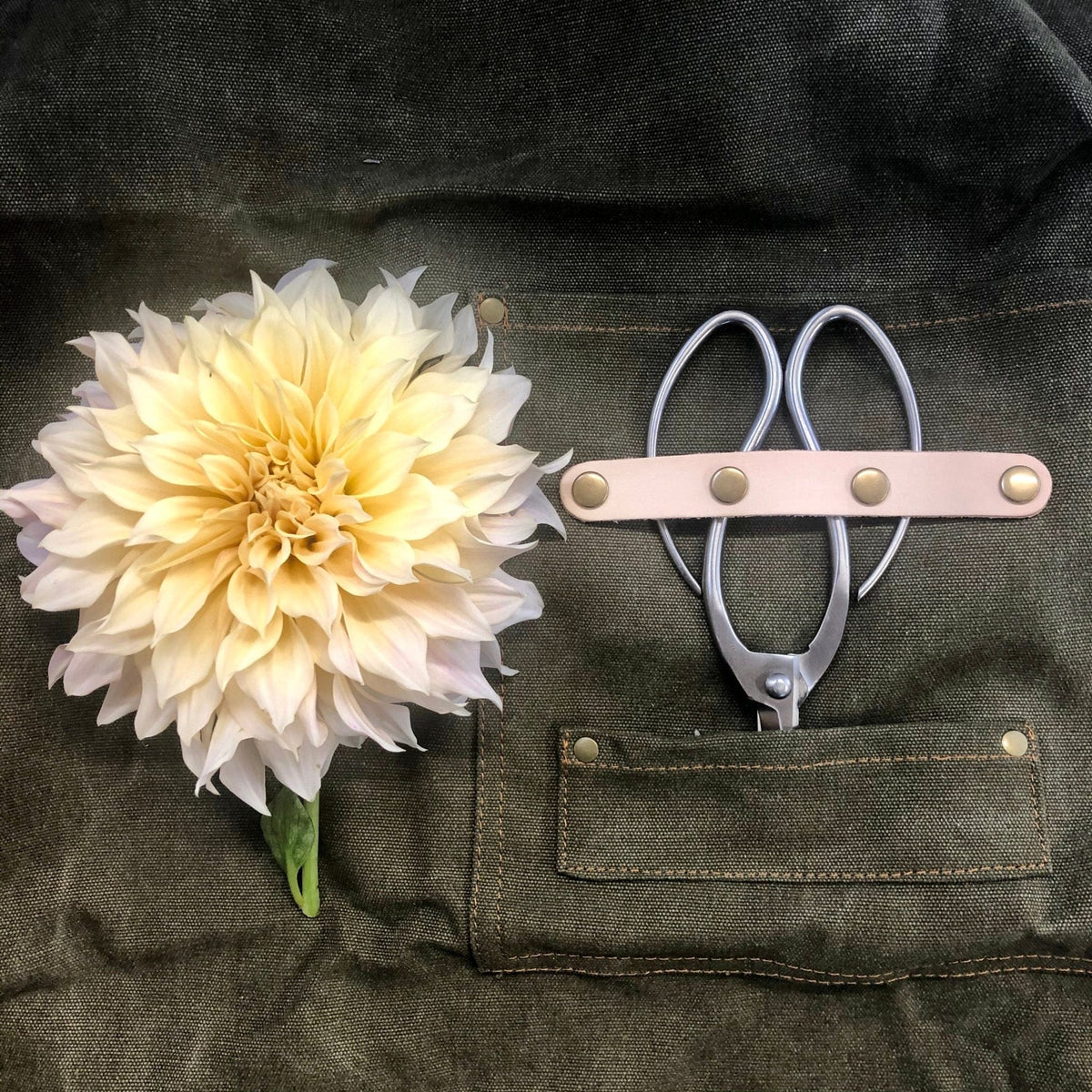 Gardening Apron - Waxed Canvas Apron with Pockets The Celtic Farm